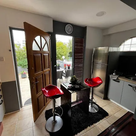 Luxurious 1-bedroom Apartment Aglantzia