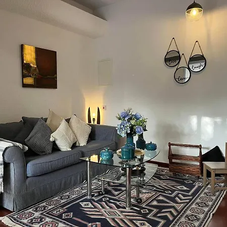 Luxurious 1-bedroom * Aglantzia